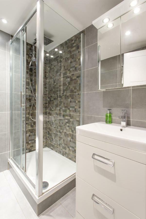 Notting Hill Residences Londen Kamer foto